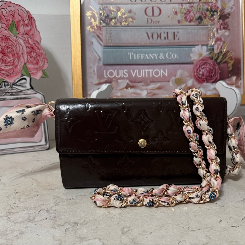Louis Vuitton REPAINTED brown monogram vernis wallet w/insert chain and COA